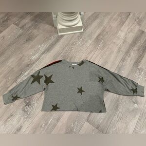 Twenty5A Grey Sweater. Size L.